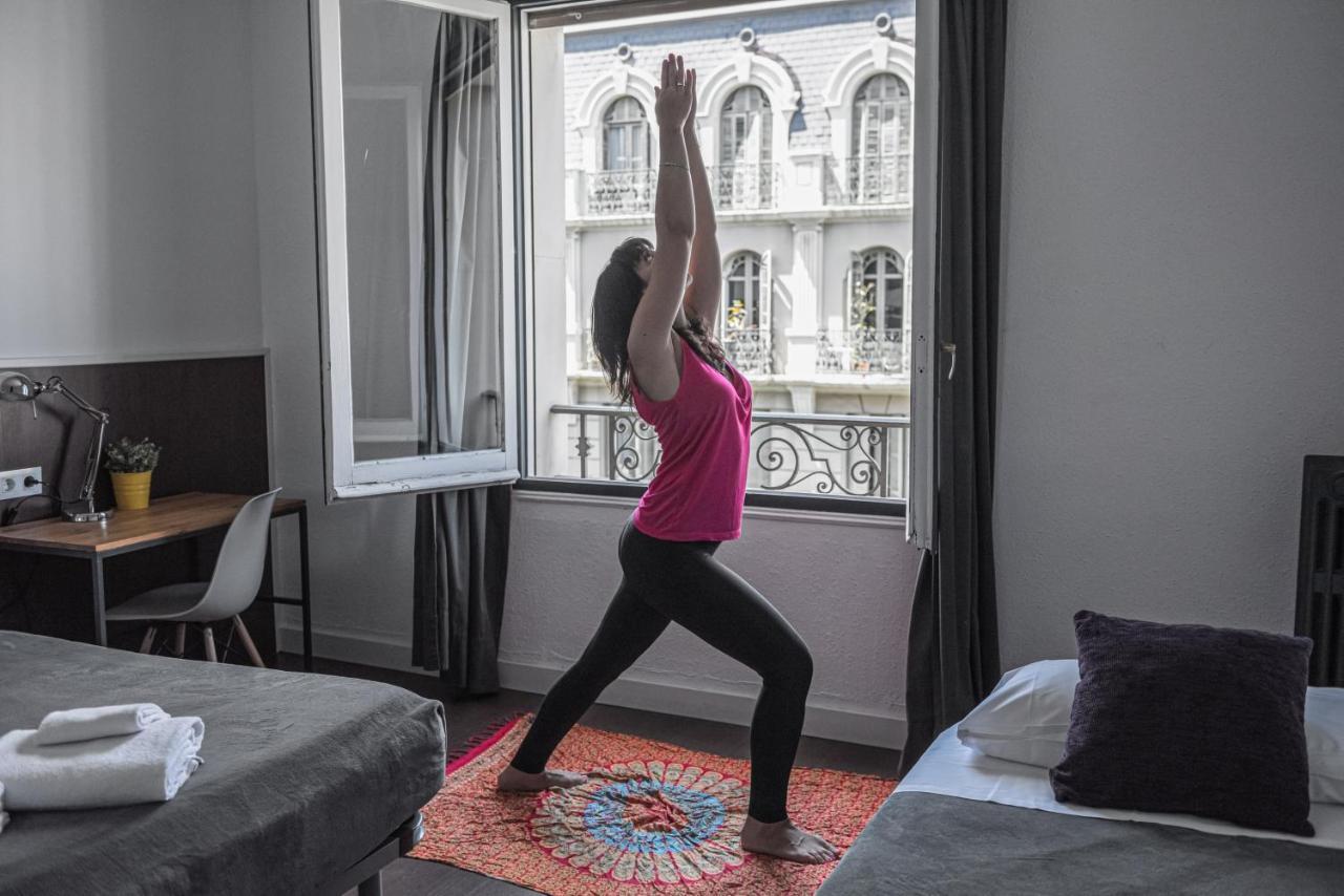 Traveller House Apartment Barcelona Bagian luar foto