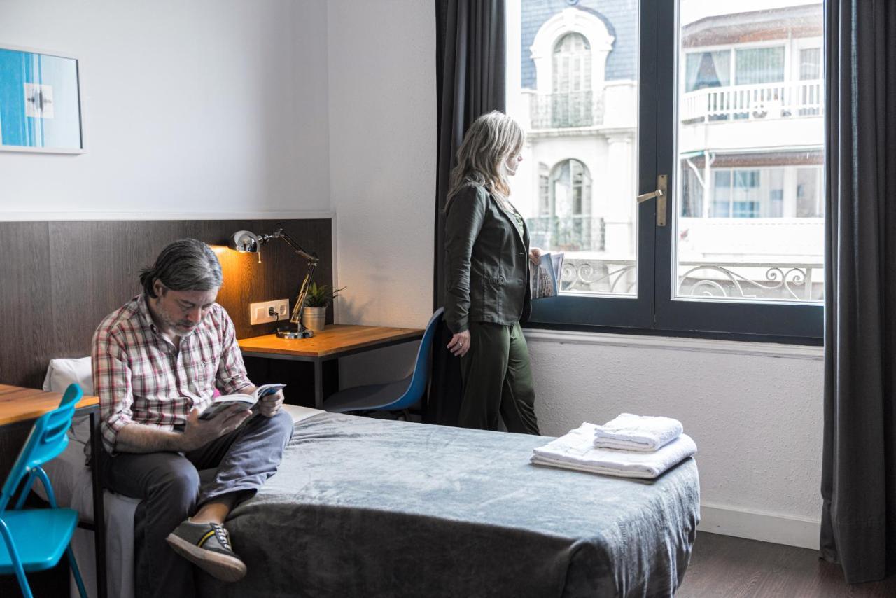 Traveller House Apartment Barcelona Bagian luar foto