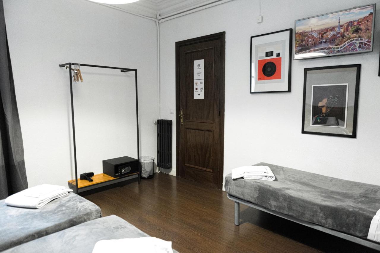 Traveller House Apartment Barcelona Bagian luar foto