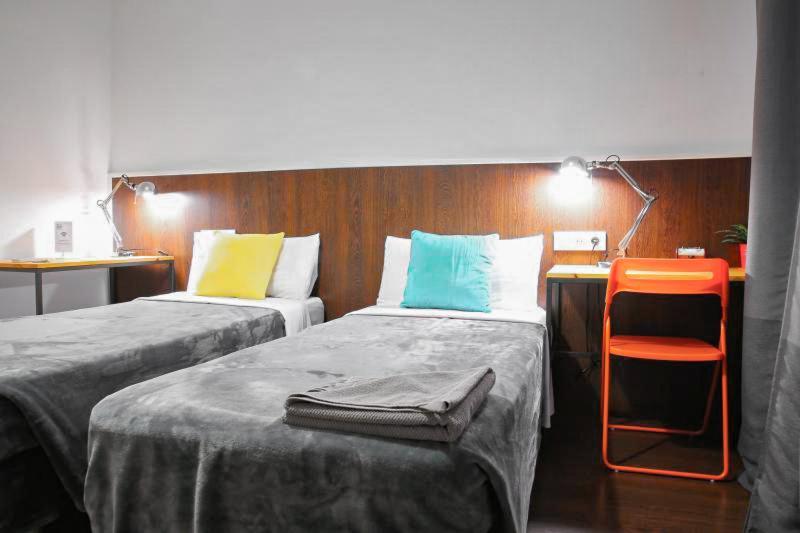 Traveller House Apartment Barcelona Bagian luar foto